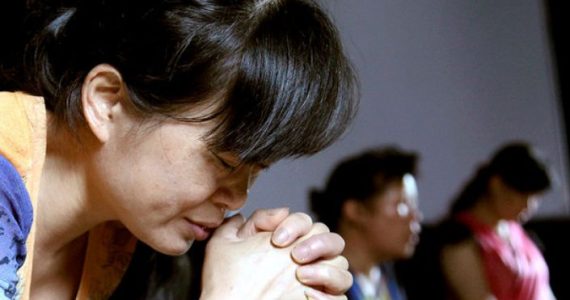 cristãos chineses precisam memorizar a Bíblia para contornar a perseguição do governo