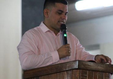 Pastor Adrián Pose é alvo de bruxas em Cuba