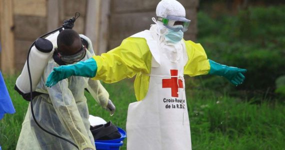 Igrejas combatem surto de ebola na África