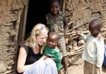 Chamada por Deus aos 10 anos, missionária já abriu várias escolas na África