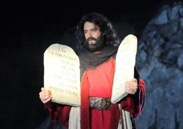 Deputados ligados à Universal querem que “novelas bíblicas” da Record virem patrimônio cultural