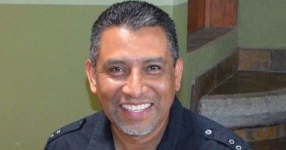 Pastor mexicano é assassinado a queima-roupa no púlpito durante o culto