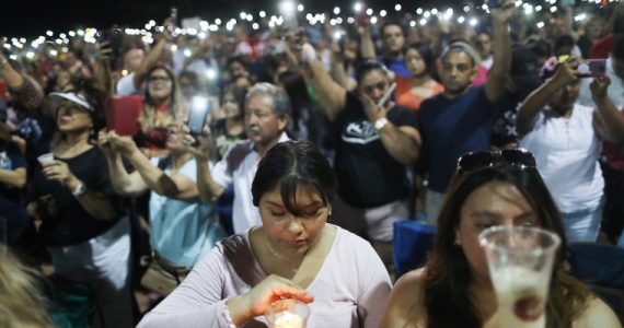 Igrejas prestam apoio a vítimas e familiares de mortos do ataque em El Paso