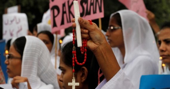 Jovem cristã sequestrada no Paquistão