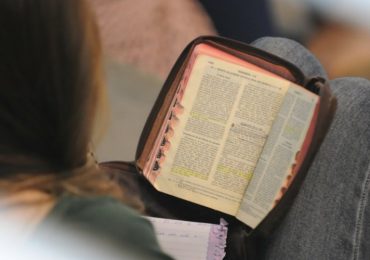Testemunho: missionário brasileiro é preso por amor a Cristo após entregar bíblias