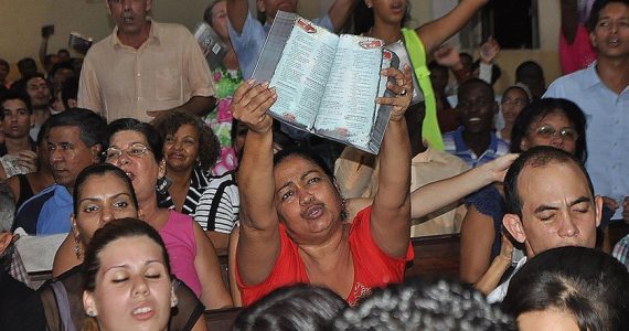 Aliança Evangélica Mundial denuncia perseguição aos cristãos em Cuba