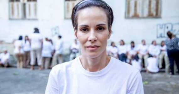 "Para Deus nada é impossível”, diz atriz Ana Furtado ao interpretar evangélica em novela
