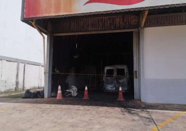 Incêndio destrói parte de templo dedicada a adolescentes em igreja de Brasília