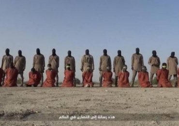 Grupo leal ao Estado Islâmico decapita cristãos em vingança por morte de líder terrorista