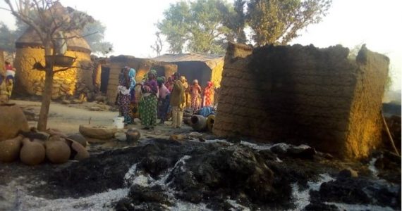 Radicais islâmicos do Boko Haram atacam vilarejo no Níger e deixam 71 mortos