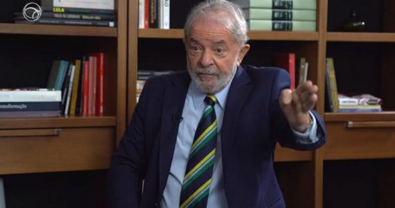 Lula equipara Estado a Deus e diz que PT precisa “conviver" com evangélicos