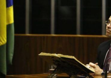 Bancada Evangélica celebra nomeação de André Luiz Mendonça para o Ministério da Justiça