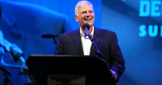 Franklin Graham incentiva igrejas: "O Evangelho não conhece restrições"