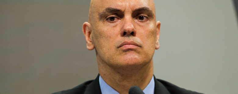 'Alexandre de Moraes se torna imperador do Brasil', ironiza pastor Silas Malafaia