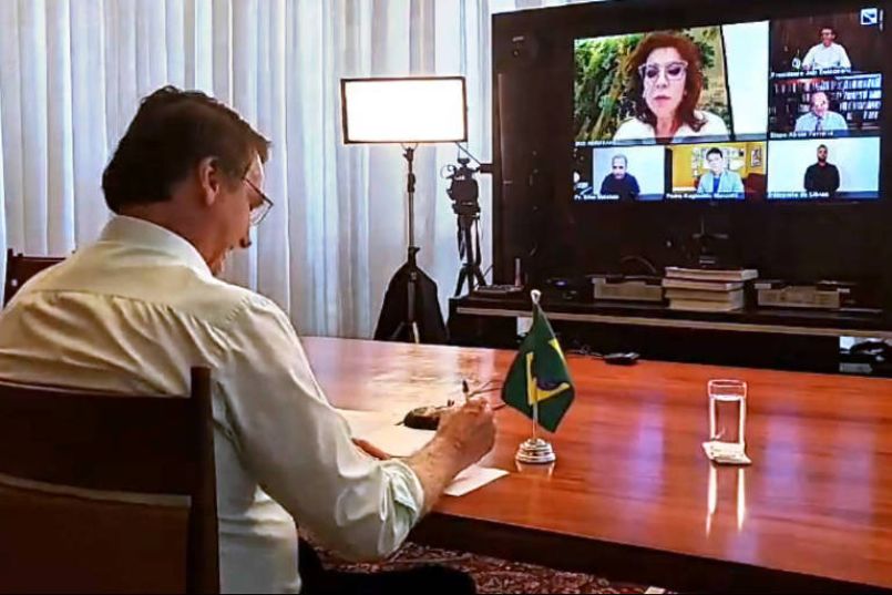 Ateus processam Bolsonaro por live na Páscoa, mas Justiça rejeita ...