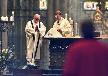 Igrejas já podem reabrir na Alemanha, mas sem contato entre os fiéis