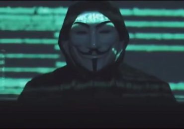 Anonymous invade dados de Silas Malafaia e acusa pastor de receber ofertas dos fiéis