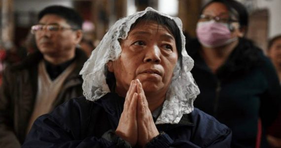 Denúncia: China ameaça retirar auxílio financeiro de cristãos durante a pandemia