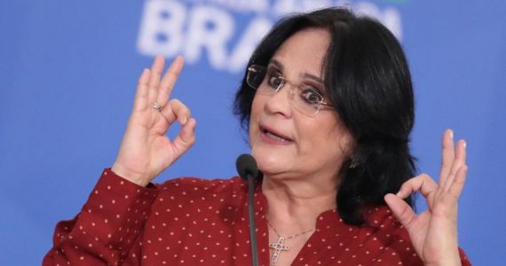 STF encaminha denúncia contra Damares Alves; Ministra diz estar 'tranquila'