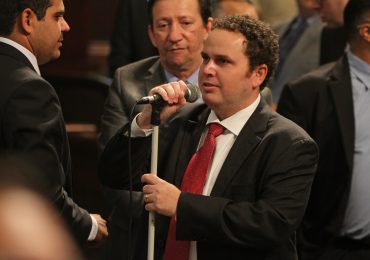 Deputado propõe multa de até R$ 10 mil contra casos de cristofobia