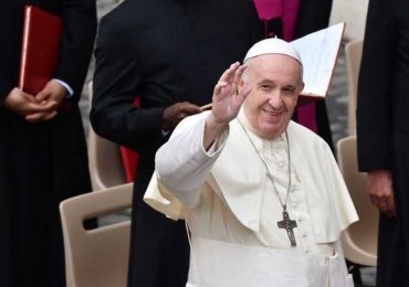 "Os prazeres de comer e do sexo vêm de Deus”, diz papa Francisco