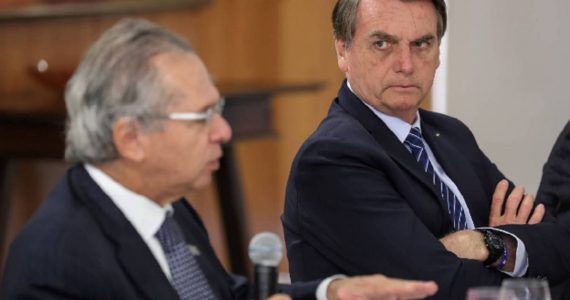 Bolsonaro indica à bancada evangélica que deverá vetar anistia de dívidas de igrejas