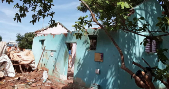 Igreja foi destruída e pastor e esposa espancados por radicais hindus