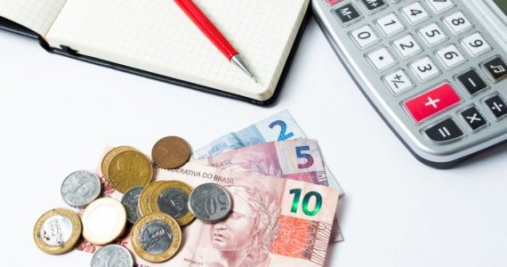 Como organizar as finanças pessoais para 2021? Consultora dá 4 dicas indispensáveis