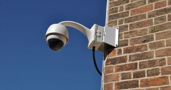 Ladrões desativam câmeras de igreja em obras e furtam equipamentos e ferramentas