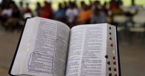 Governo de Pernambuco proíbe que igrejas realizem cultos aos sábados e domingos