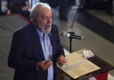 Lula tenta agendar encontro com lideranças evangélicas visando eleição de 2022