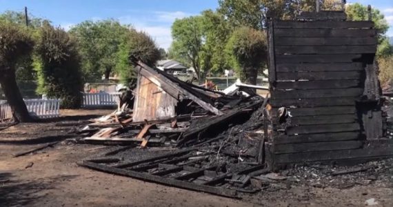 4 igrejas em território indígena são destruídas em incêndios ‘suspeitos’