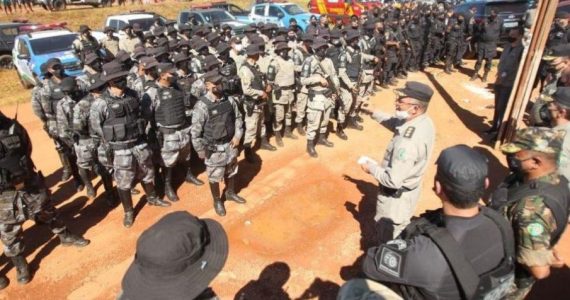 Policiais oram antes de turno em perseguição a Lázaro Barbosa: ‘Que o mal sucumba'