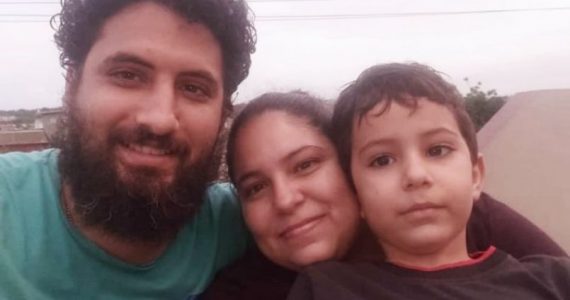 Esposa e filho de pastor preso em Cuba são despejados após pressão do governo comunista