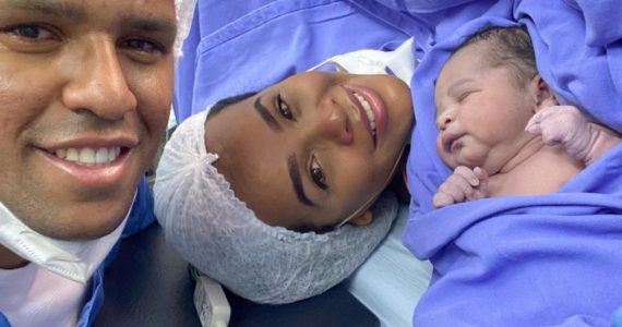 Filho recém-nascido do pregador Marcos Davis é alvo de racismo no Instagram