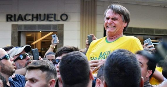 3 anos após facada, Bolsonaro expressa gratidão a Deus e defende liberdade