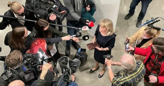 Finlândia: deputada cristã defende visão bíblica sobre sexualidade em depoimento no Tribunal