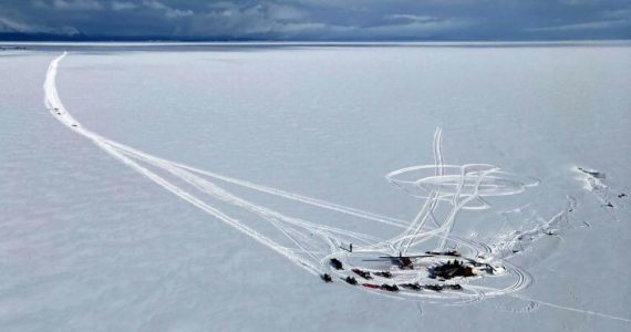 Missionários sobrevivem após queda de avião em lago congelado do Alasca