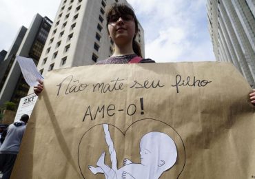 Mais de 500 bebês são salvos da morte, após campanha contra o aborto