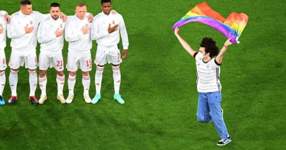 Catar proíbe militância LGBT na Copa do Mundo e promete confiscar bandeiras