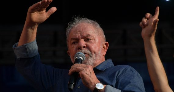 PT ensaia carta de Lula a evangélicos e reação é imediata: 'Trevas não têm comunhão com a Luz'