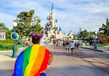 Doutrinação explícita: Disney lança roupas com tema LGBT para crianças