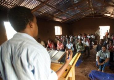 Após 20 anos de banimento de igrejas, cristianismo continua crescendo na Eritreia