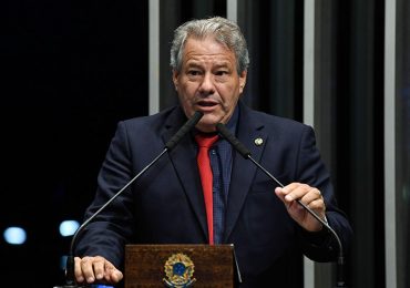 Evangélico, senador defende o impeachment de Alexandre de Moraes