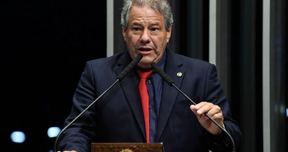 Evangélico, senador defende o impeachment de Alexandre de Moraes