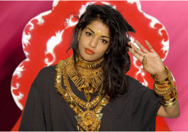 "Eu vi Jesus", diz famosa cantora hindu M.I.A., que agora é uma cristã