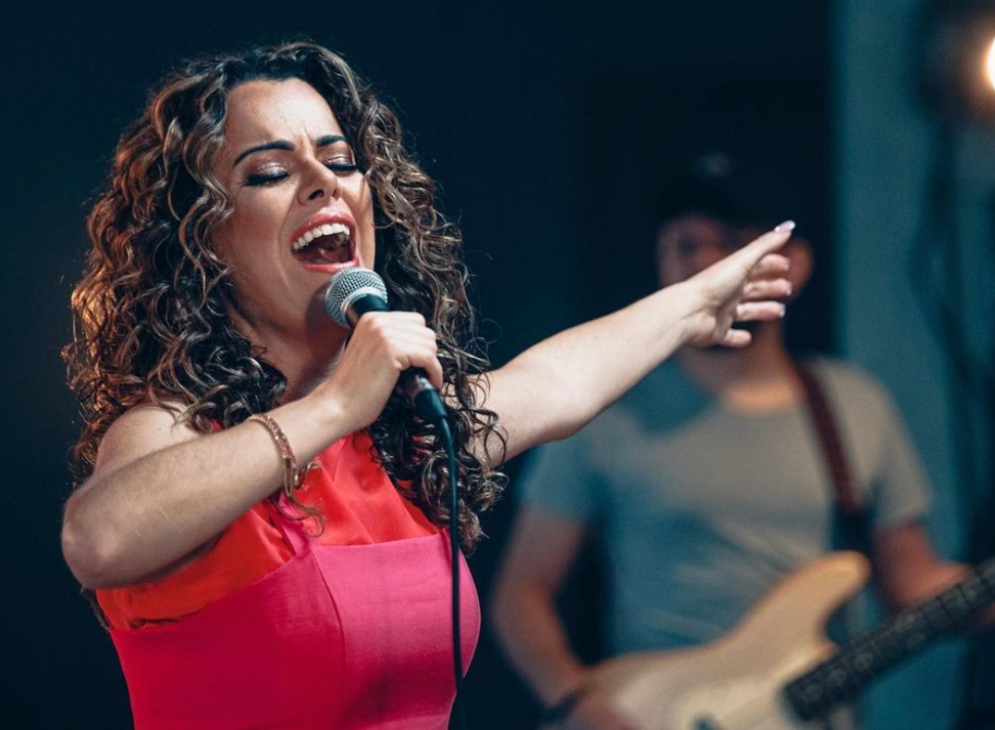 Canção de Ana Paula Valadão e Diante Do Trono