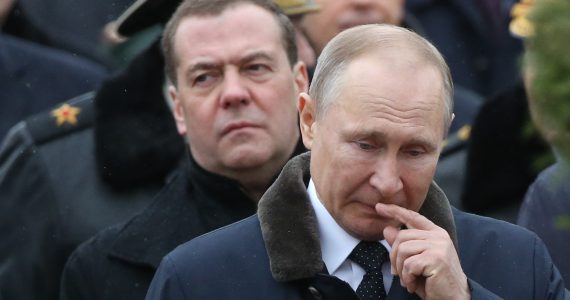 Ex-presidente russo: "Os 'cavaleiros do Apocalipse' já estão a caminho"