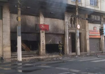Incêndio destrói igreja histórica em SP: ‘Sobrou só o altar’