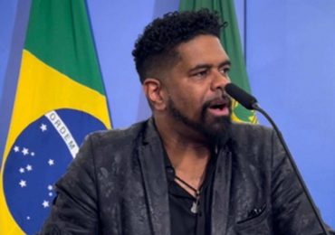 Pastor Wesley Ros sofre racismo ao utilizar a Bandeira do Brasil